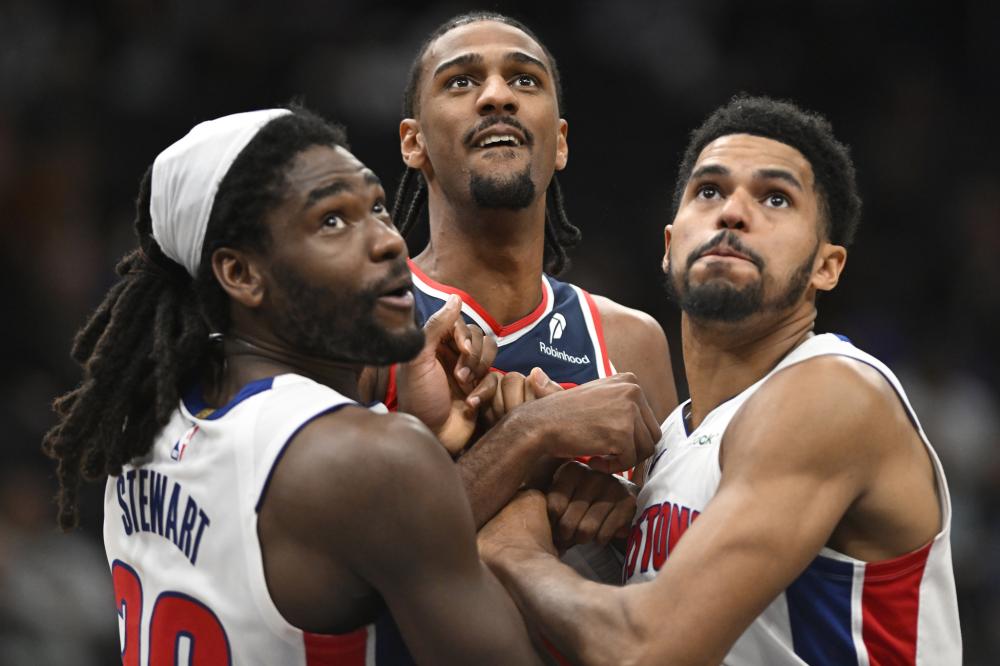 人员更替 人员更替