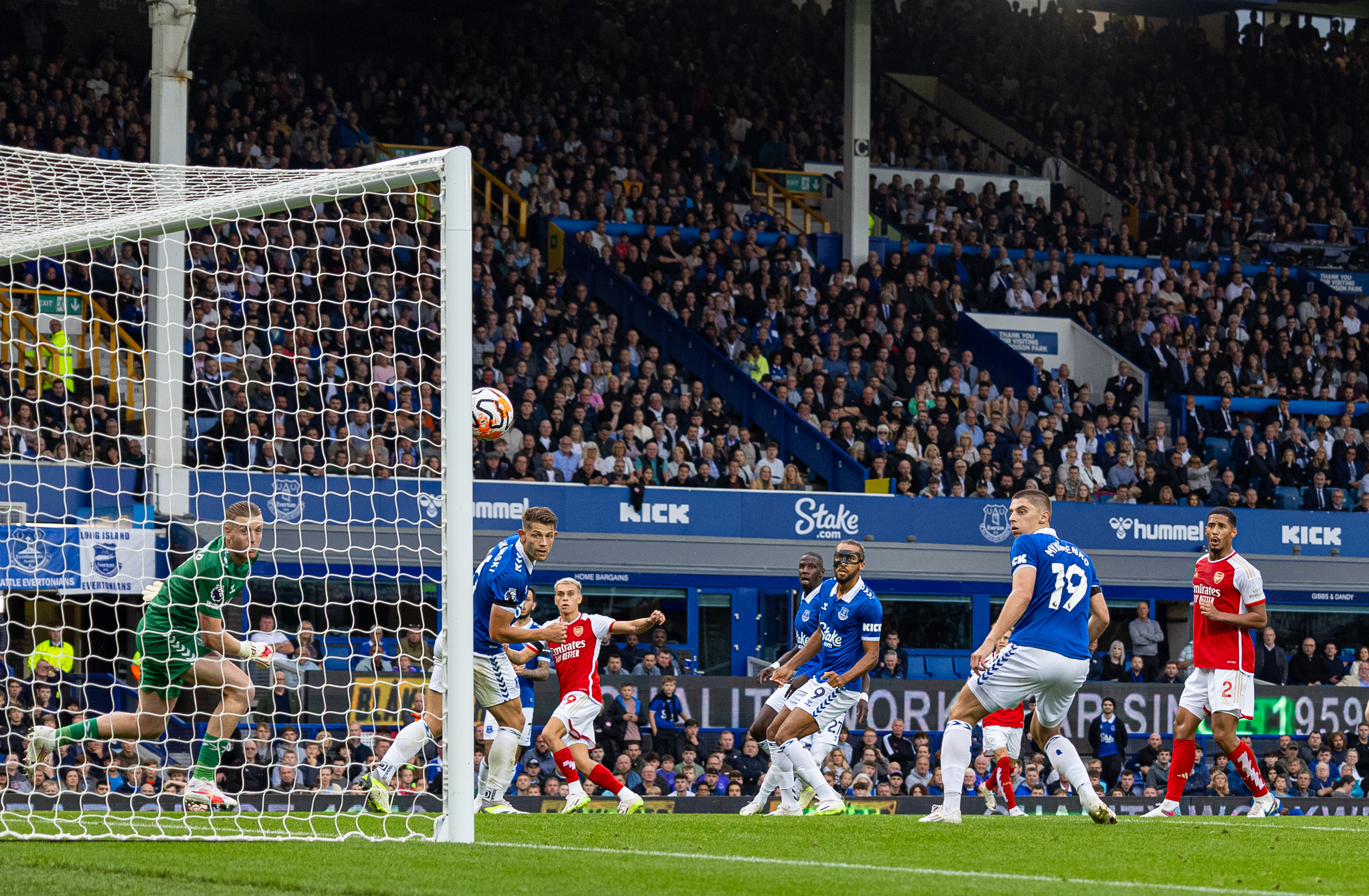 权力斗争激 权力斗争激