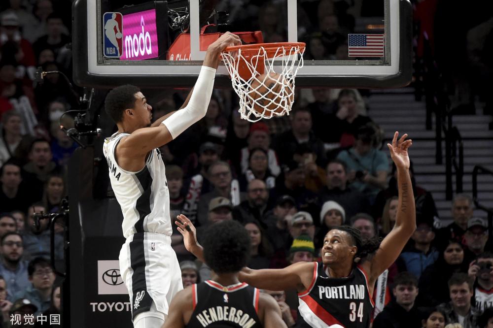 在与快船队 在与快船队